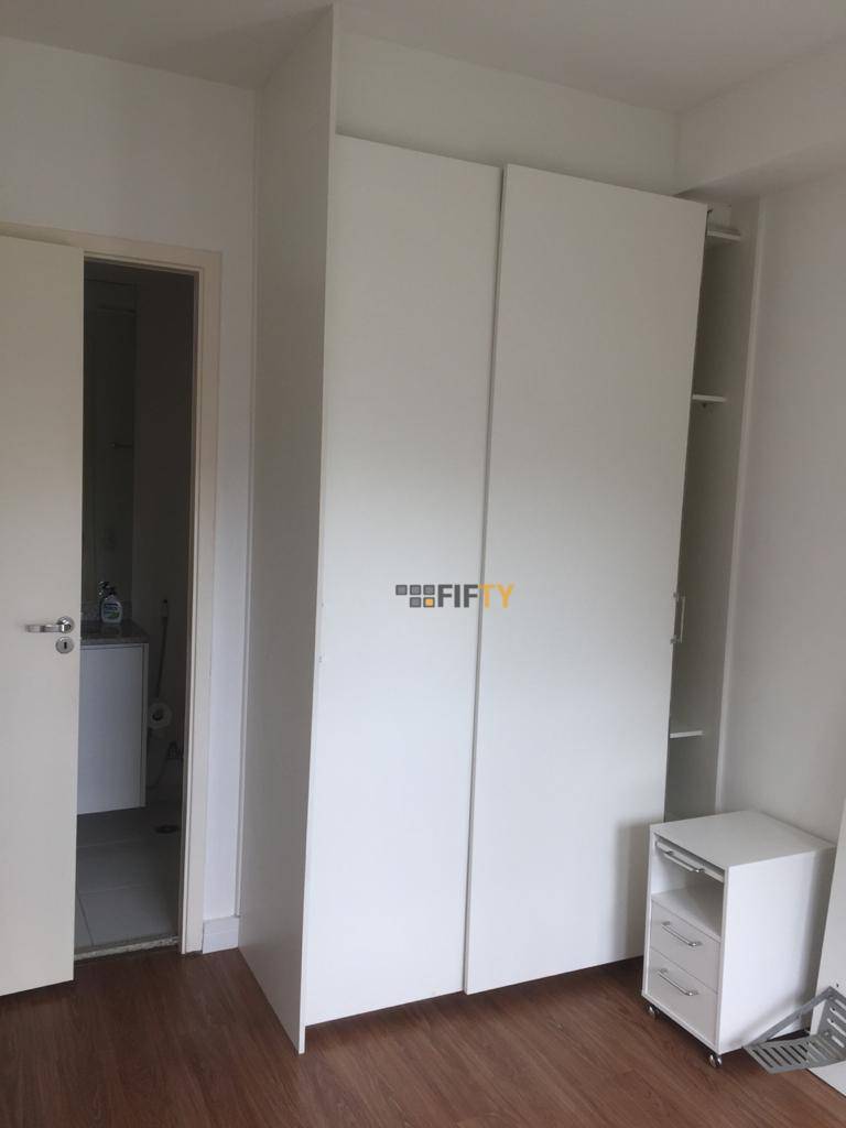 Apartamento para alugar com 2 quartos, 64m² - Foto 16