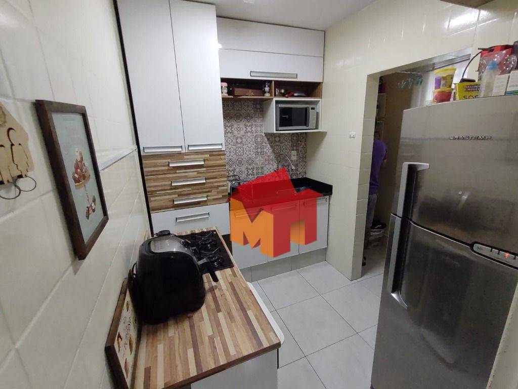 Apartamento à venda com 2 quartos, 50m² - Foto 3