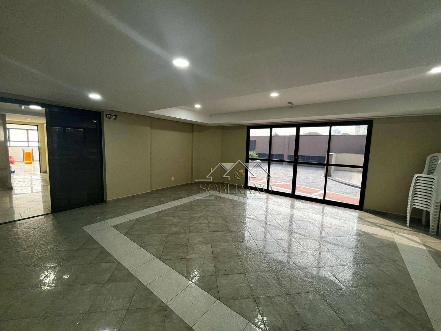 Apartamento para alugar com 3 quartos, 83m² - Foto 32