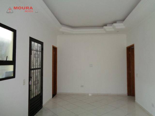 Casa à venda com 6 quartos, 241m² - Foto 2