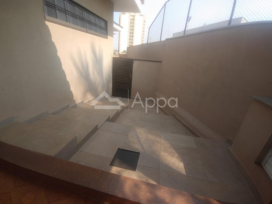 Casa para alugar com 6 quartos, 490m² - Foto 4