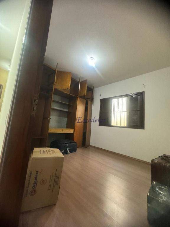 Sobrado à venda com 6 quartos, 240m² - Foto 48