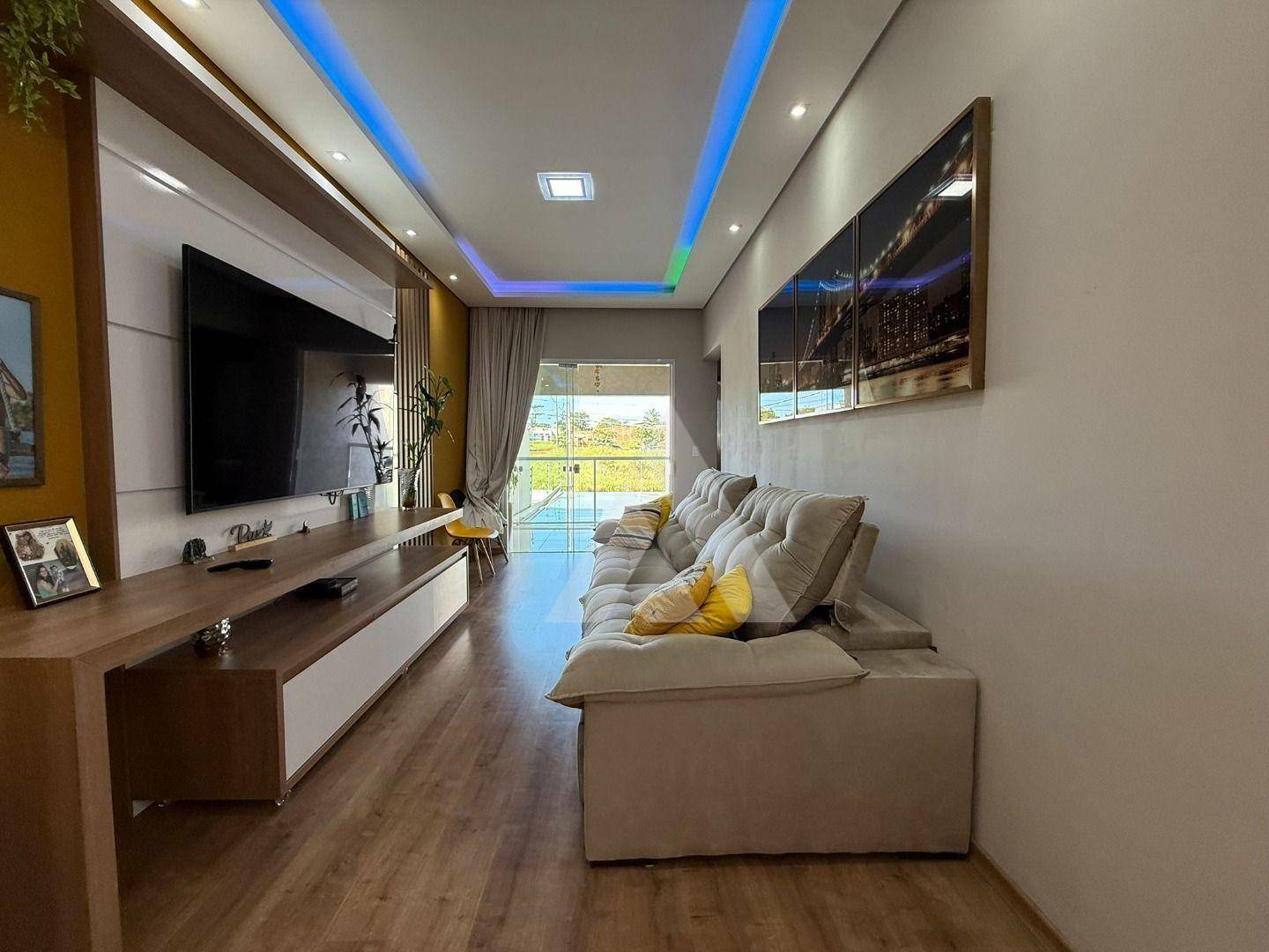 Casa à venda com 3 quartos, 180m² - Foto 4