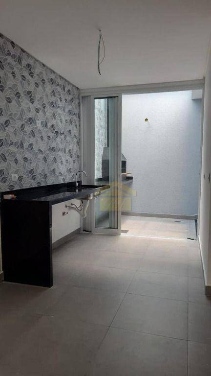 Sobrado à venda com 3 quartos, 100m² - Foto 5