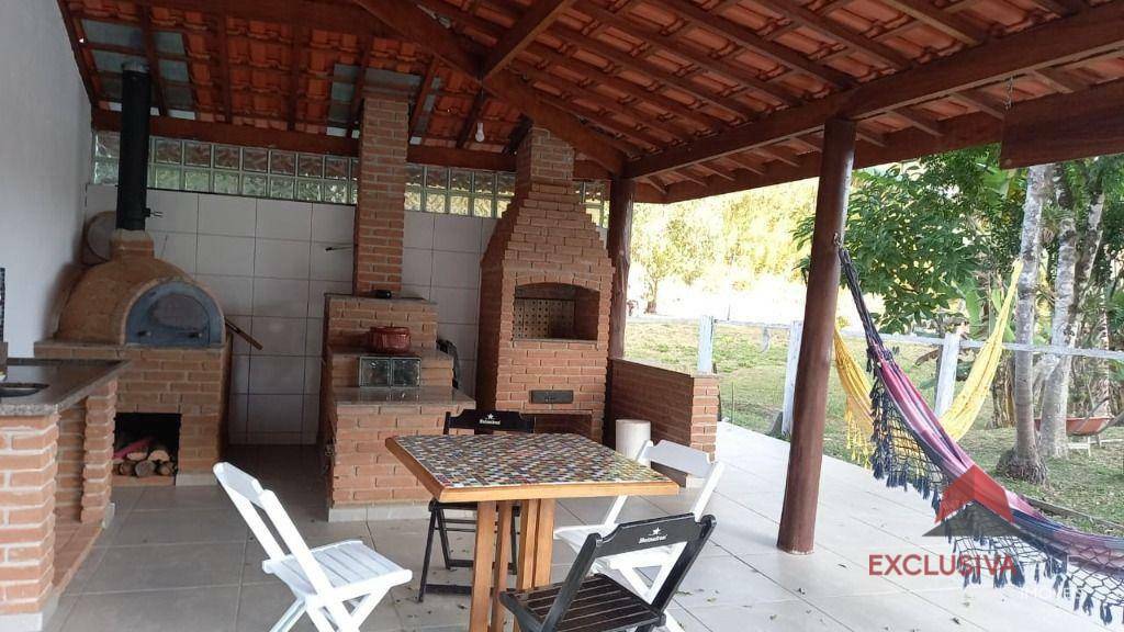 Sítio à venda com 2 quartos, 100m² - Foto 11