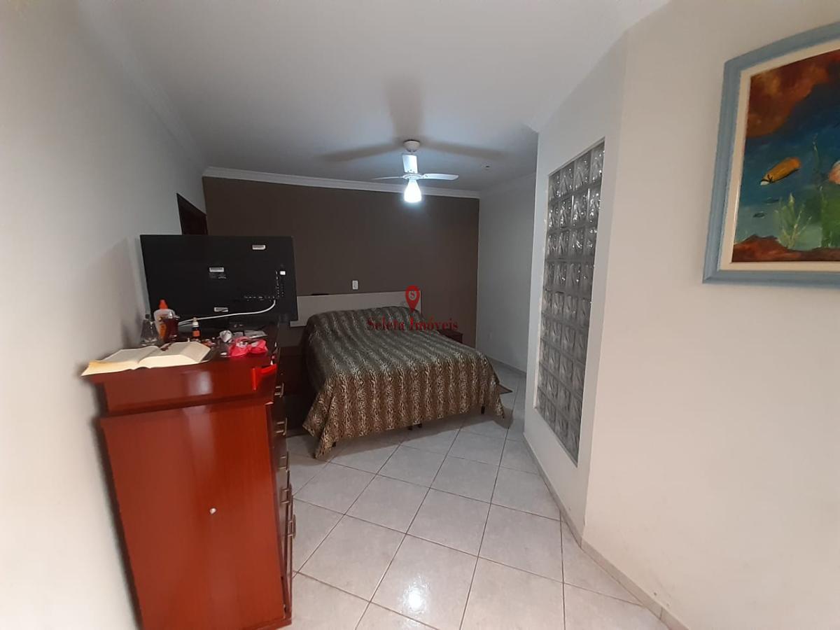 Casa à venda com 2 quartos, 250m² - Foto 17