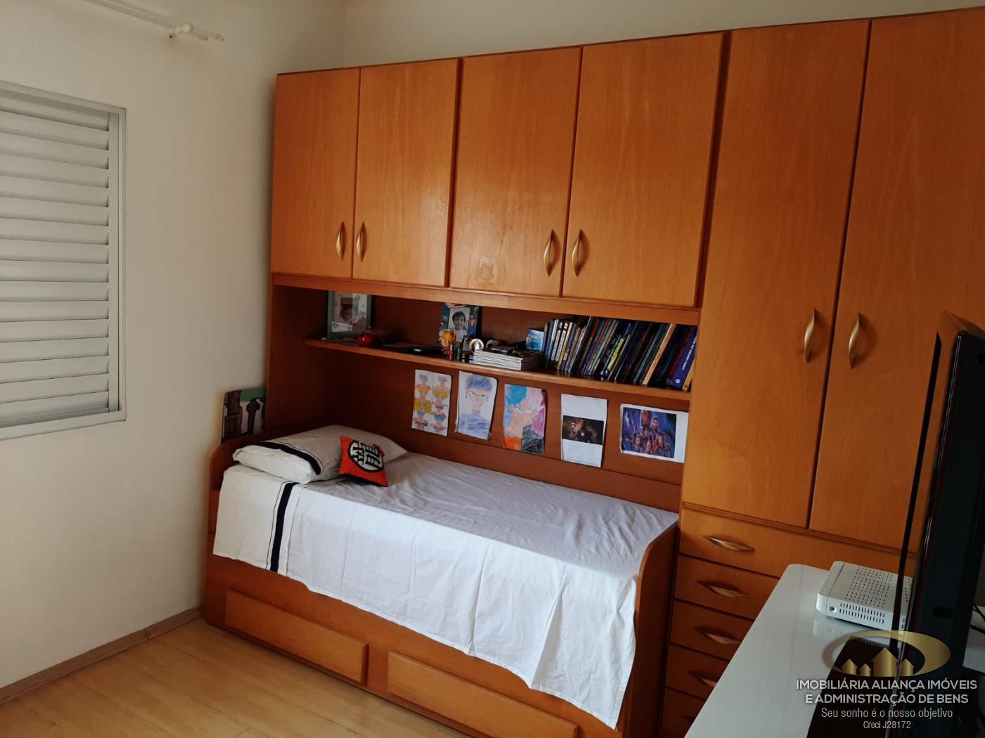 Casa à venda com 3 quartos, 196m² - Foto 9