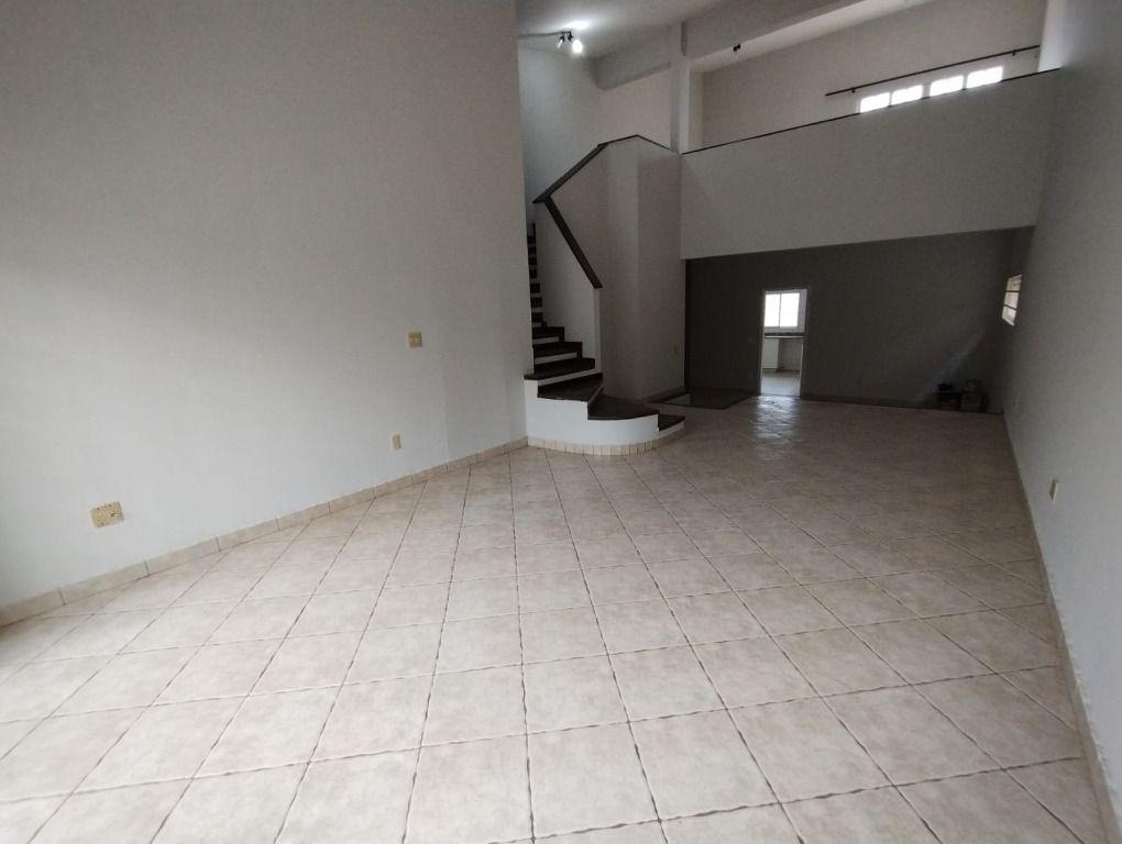 Casa à venda com 3 quartos, 250m² - Foto 32