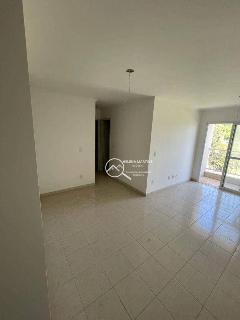 Apartamento à venda com 2 quartos, 65m² - Foto 3