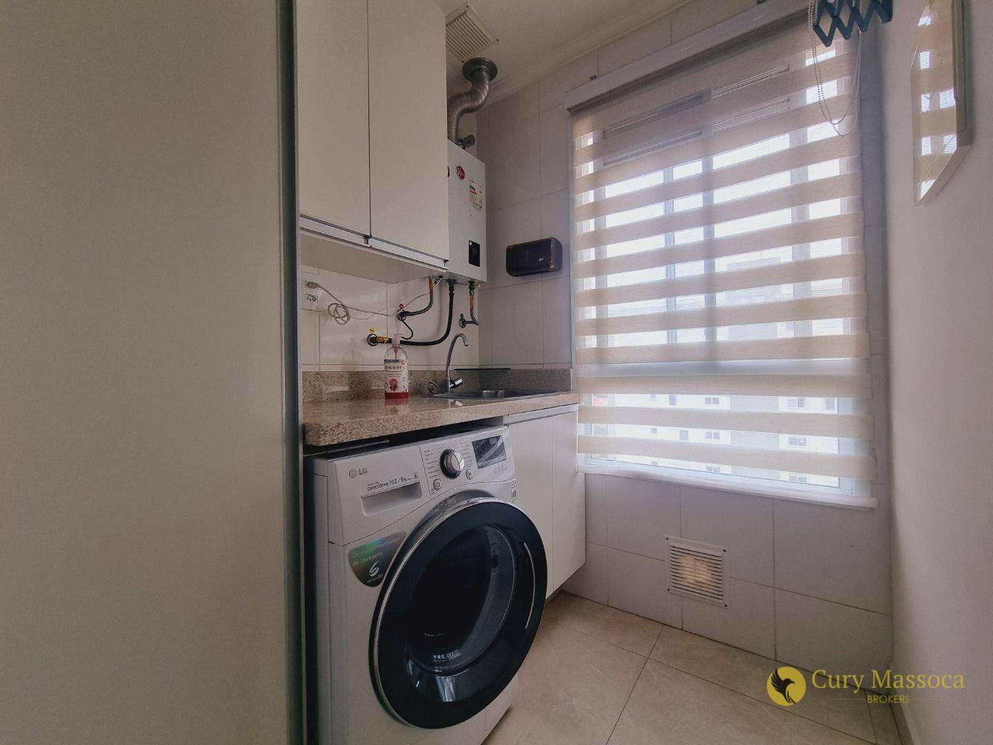 Apartamento para alugar com 2 quartos, 65m² - Foto 13