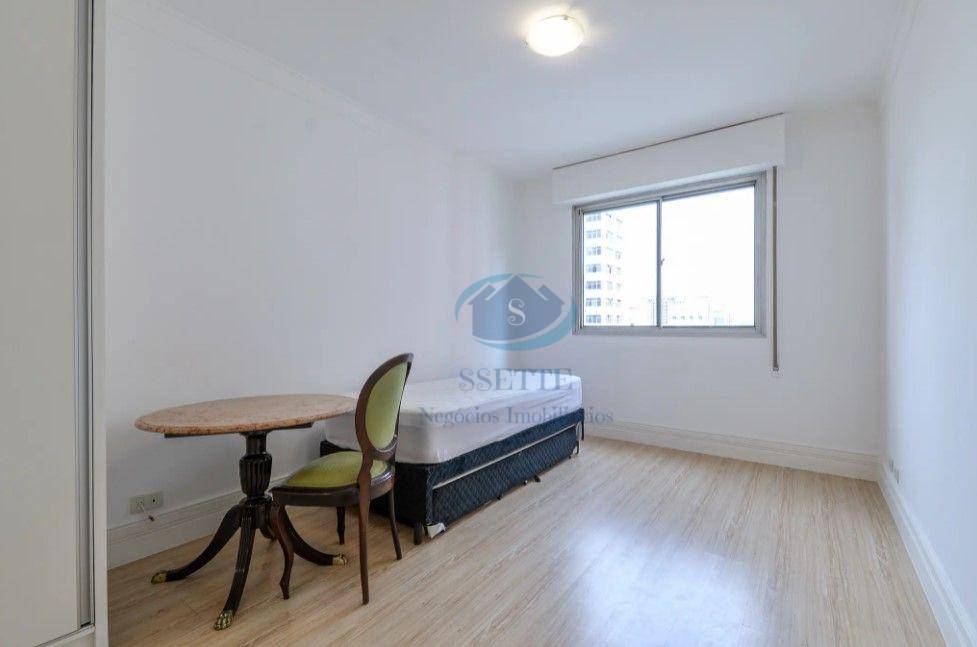 Apartamento à venda com 3 quartos, 135m² - Foto 5