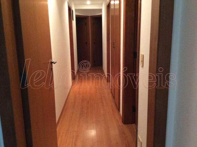 Apartamento para alugar com 4 quartos, 160m² - Foto 4