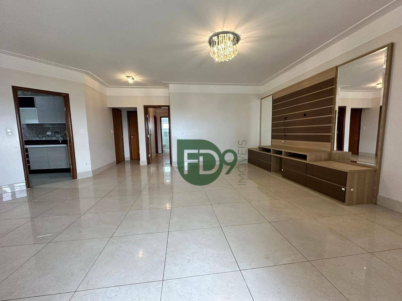 Apartamento à venda com 3 quartos, 157m² - Foto 8