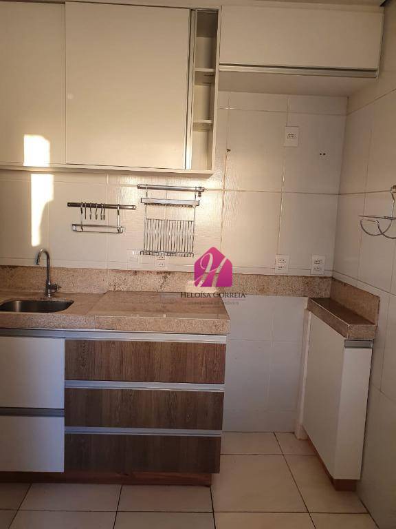 Apartamento à venda com 3 quartos, 150m² - Foto 3