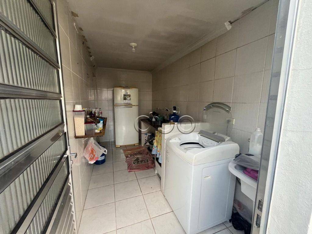Casa à venda com 3 quartos, 212m² - Foto 34