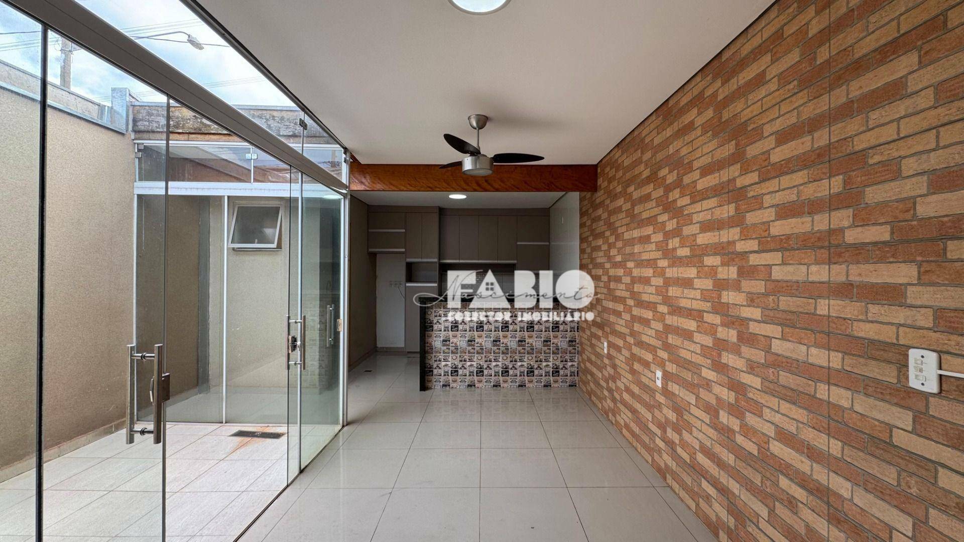 Casa de Condomínio à venda com 2 quartos, 130m² - Foto 1