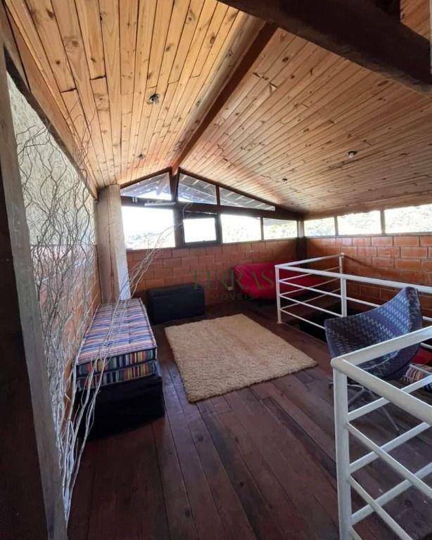 Chácara à venda com 5 quartos, 180m² - Foto 32