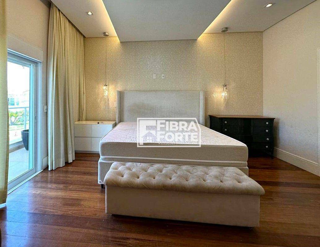 Casa de Condomínio para alugar com 3 quartos, 250m² - Foto 13