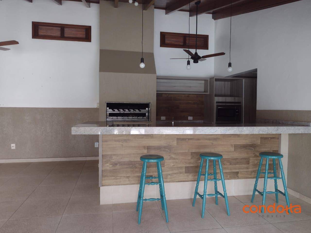 Casa para alugar com 3 quartos, 200m² - Foto 30