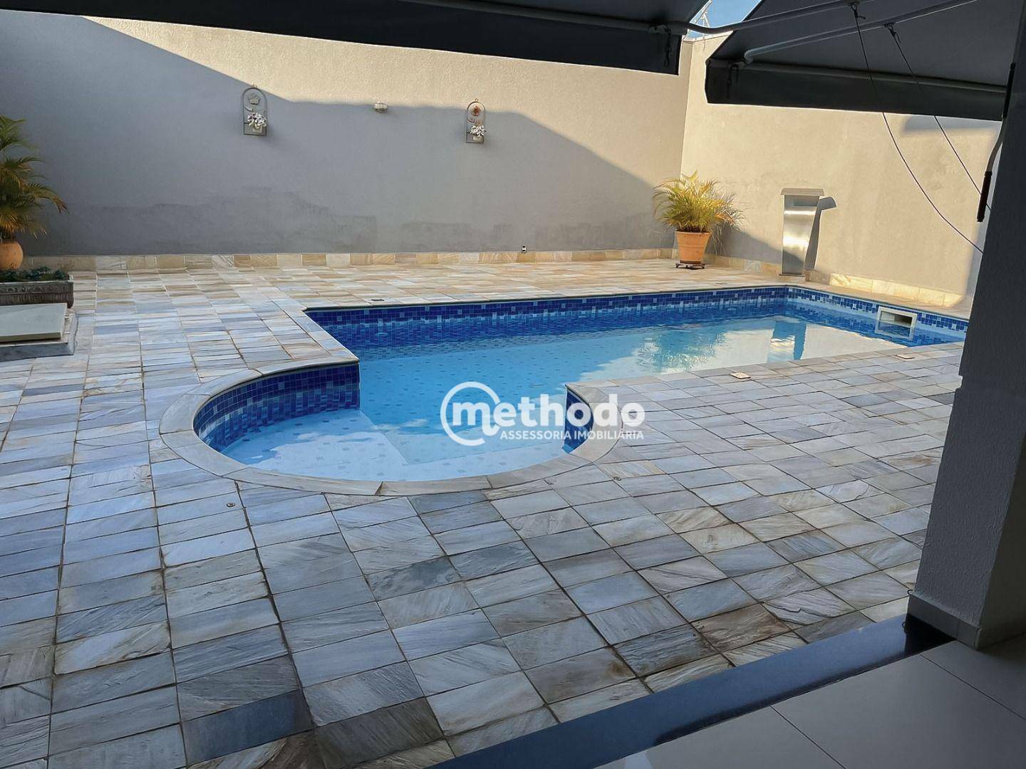 Casa à venda com 33 quartos, 250m² - Foto 34