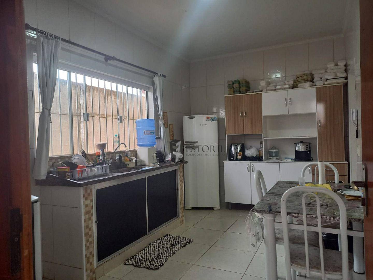 Casa à venda com 2 quartos, 190m² - Foto 10