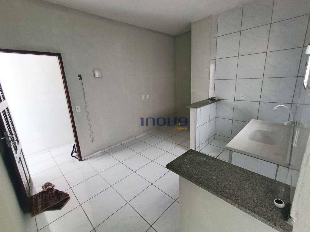 Casa à venda com 8 quartos, 198m² - Foto 5
