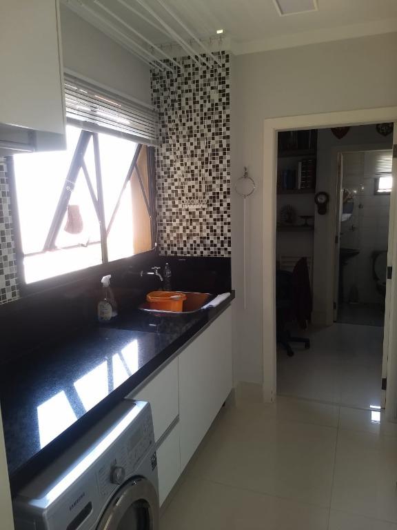 Apartamento à venda com 3 quartos, 144m² - Foto 6