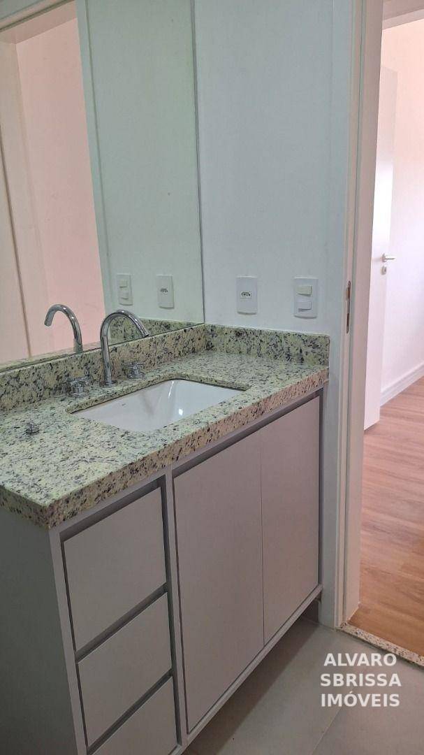 Apartamento para alugar com 3 quartos, 85m² - Foto 8