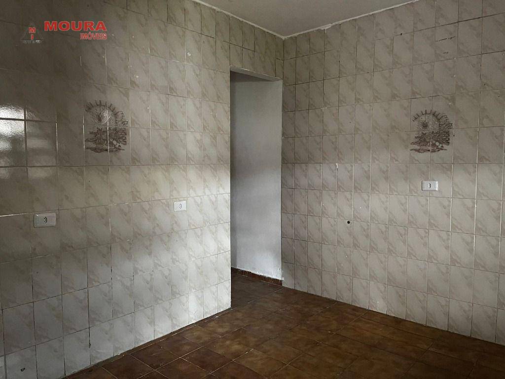 Casa para alugar com 1 quarto, 45m² - Foto 7