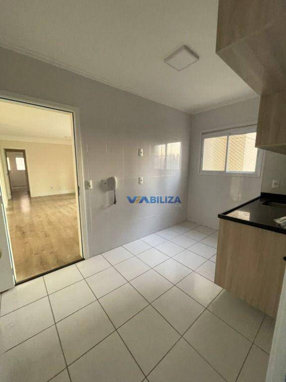 Apartamento à venda com 3 quartos, 122m² - Foto 10