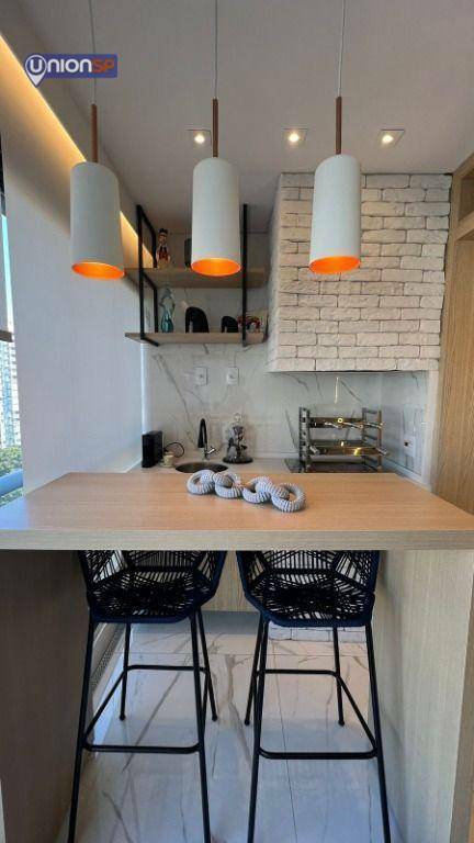 Apartamento à venda com 2 quartos, 69m² - Foto 8