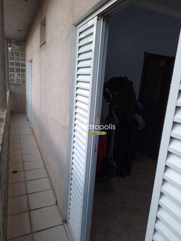 Sobrado à venda com 2 quartos, 220m² - Foto 21