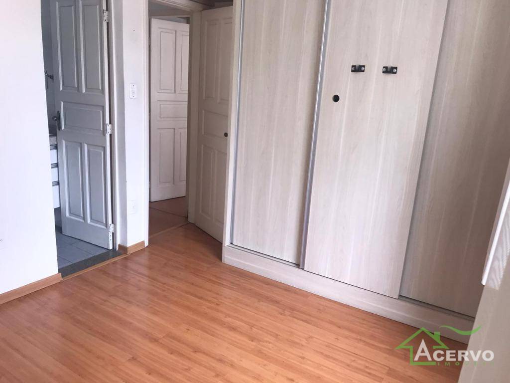 Apartamento à venda com 3 quartos, 92m² - Foto 8