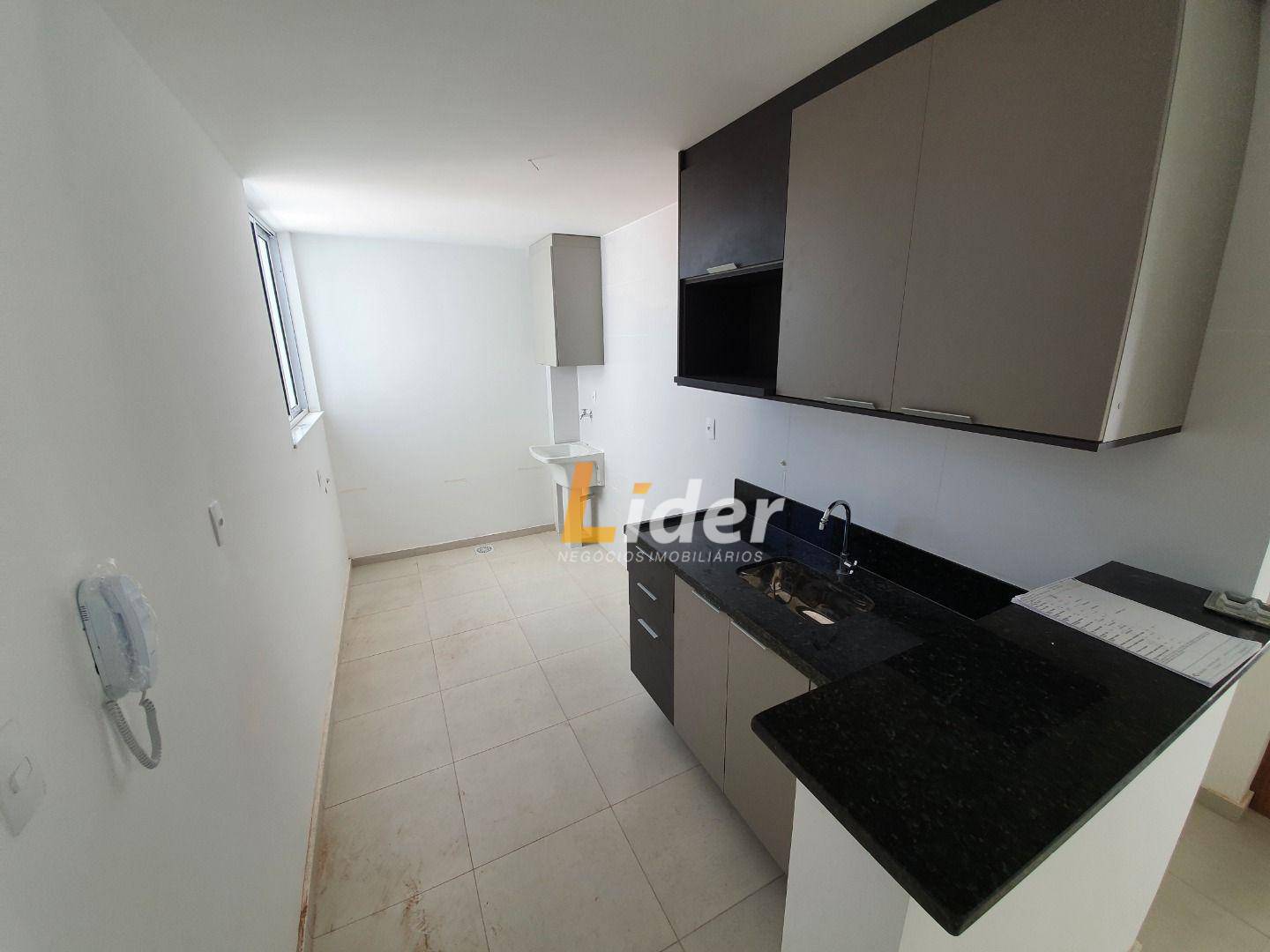 Apartamento à venda com 2 quartos, 60m² - Foto 1