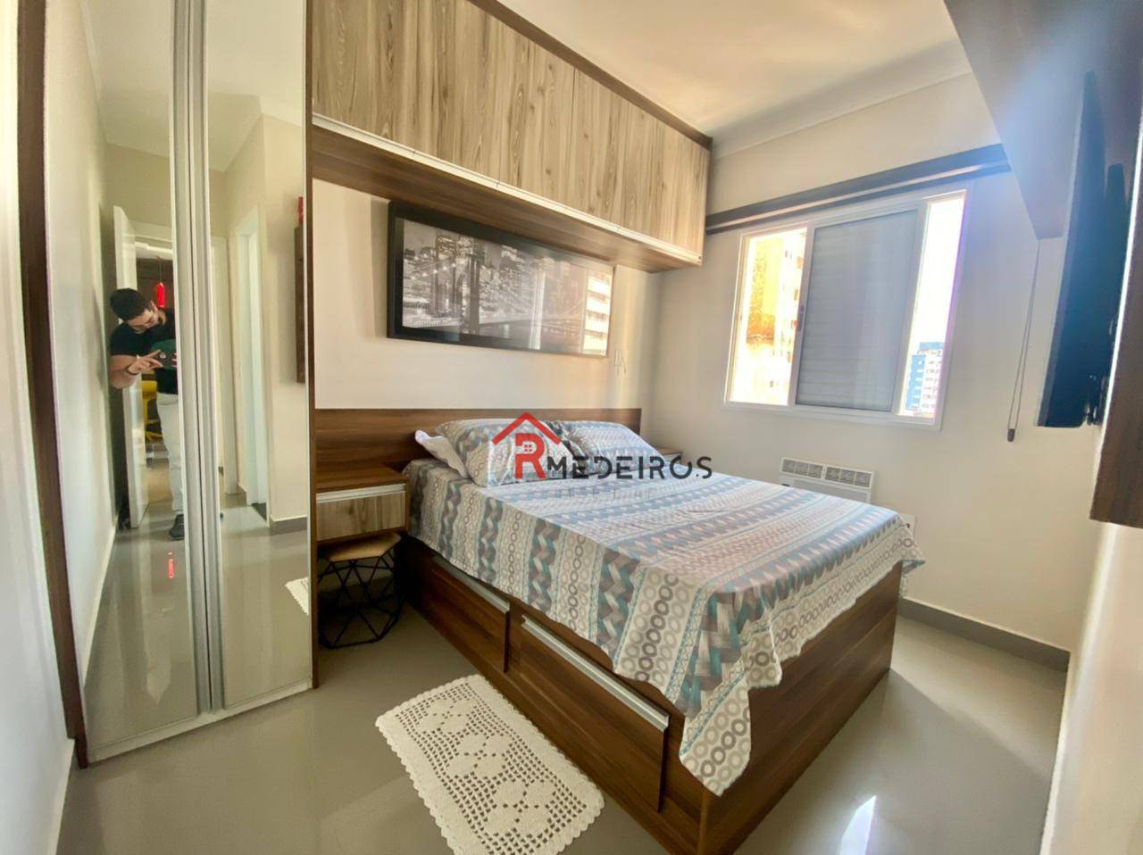 Apartamento à venda com 2 quartos, 64m² - Foto 11