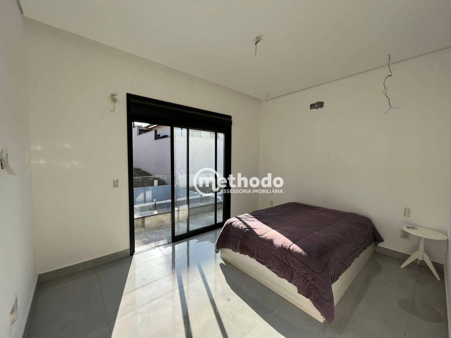 Casa de Condomínio à venda com 4 quartos, 380m² - Foto 9