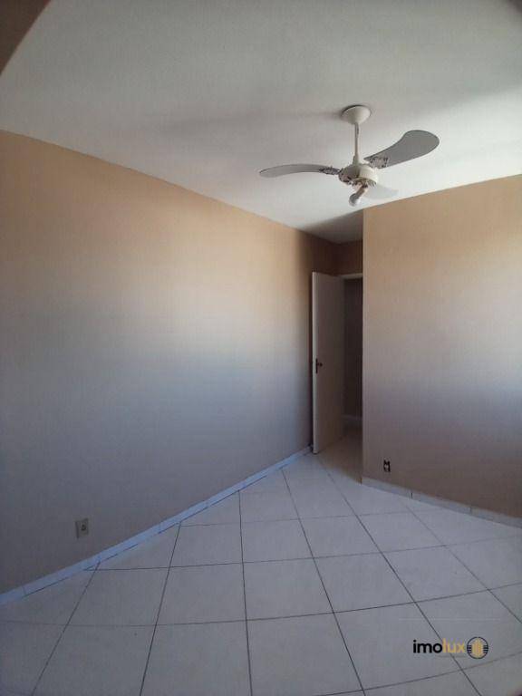 Apartamento à venda com 2 quartos, 56m² - Foto 2