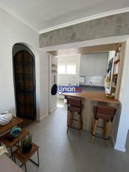 Apartamento à venda com 2 quartos, 72m² - Foto 10