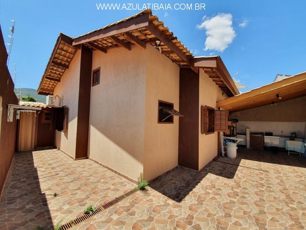 Casa à venda com 3 quartos, 157m² - Foto 2