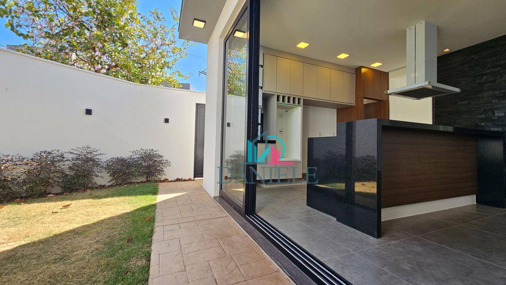 Casa de Condomínio à venda com 3 quartos, 183m² - Foto 1