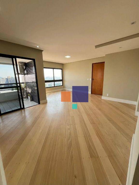 Apartamento à venda com 3 quartos, 105m² - Foto 1