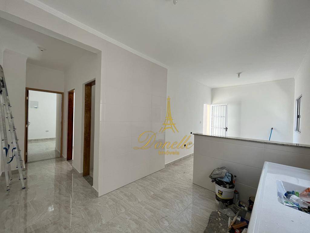 Casa à venda com 2 quartos, 65m² - Foto 13