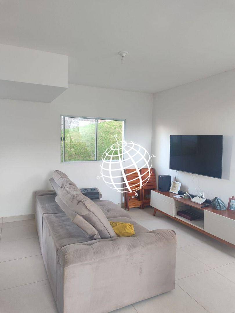 Casa de Condomínio para alugar com 3 quartos, 126m² - Foto 3