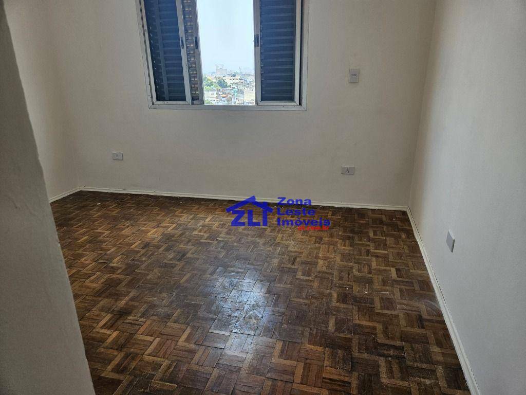 Sobrado à venda e aluguel com 3 quartos, 120m² - Foto 2