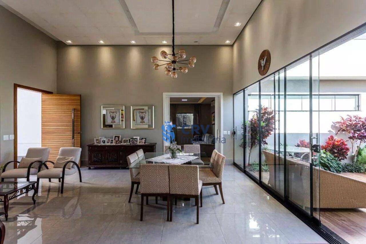 Casa de Condomínio à venda com 4 quartos, 273m² - Foto 2