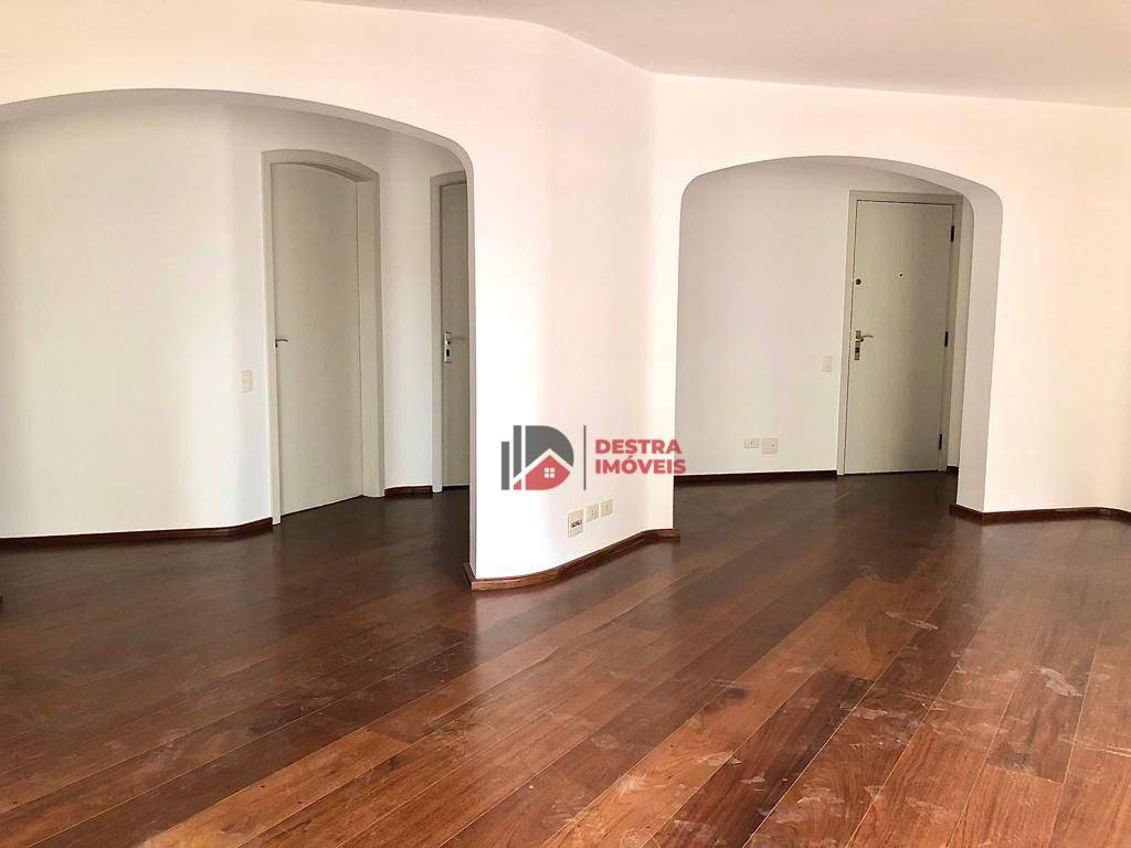 Apartamento à venda com 3 quartos, 141m² - Foto 3