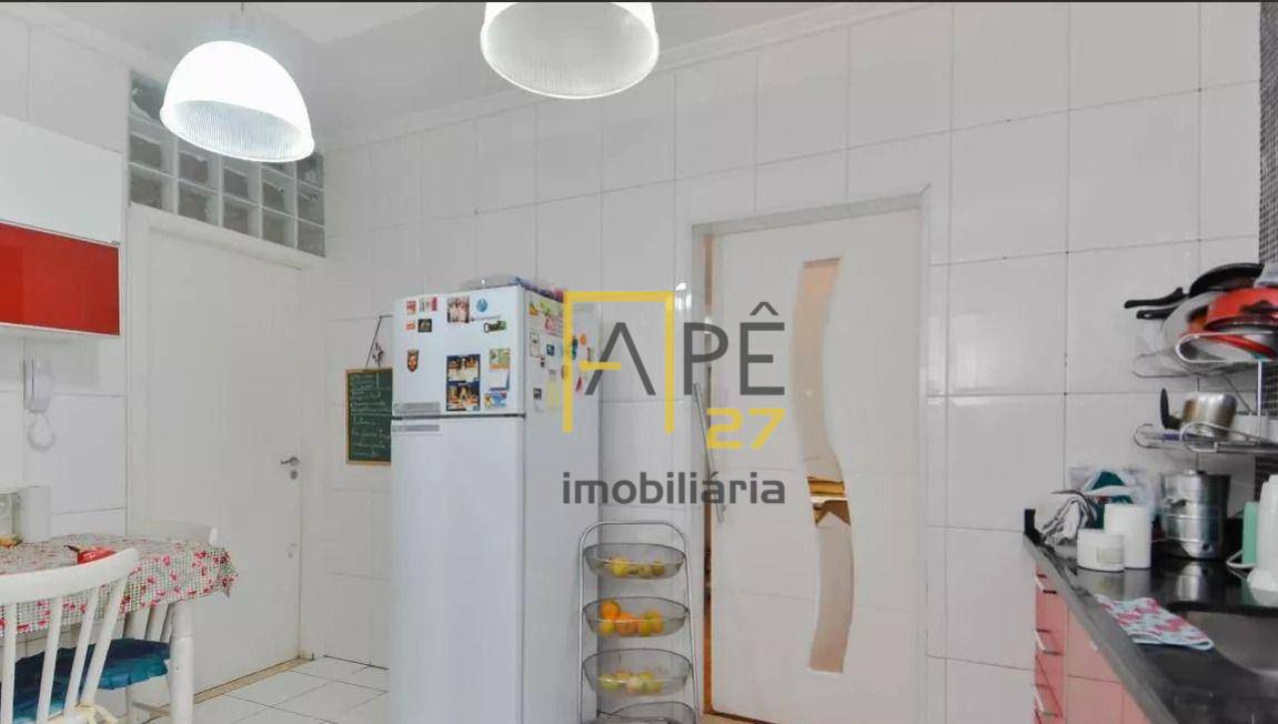 Apartamento para alugar com 3 quartos, 100m² - Foto 10