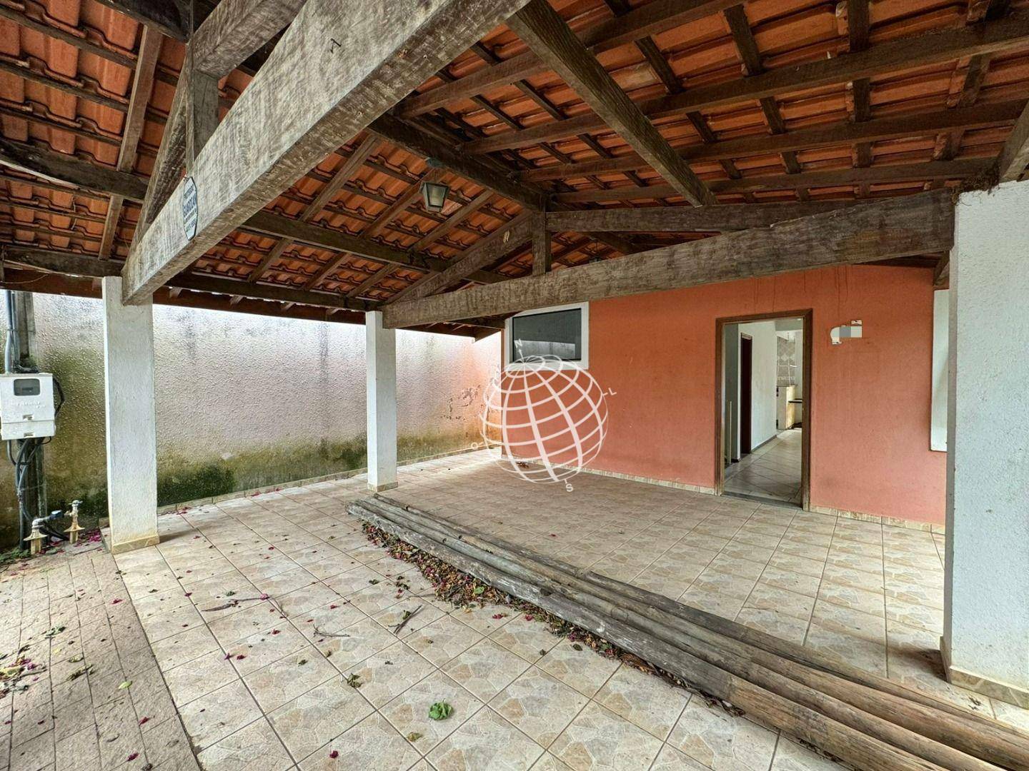 Casa à venda com 4 quartos, 149m² - Foto 2