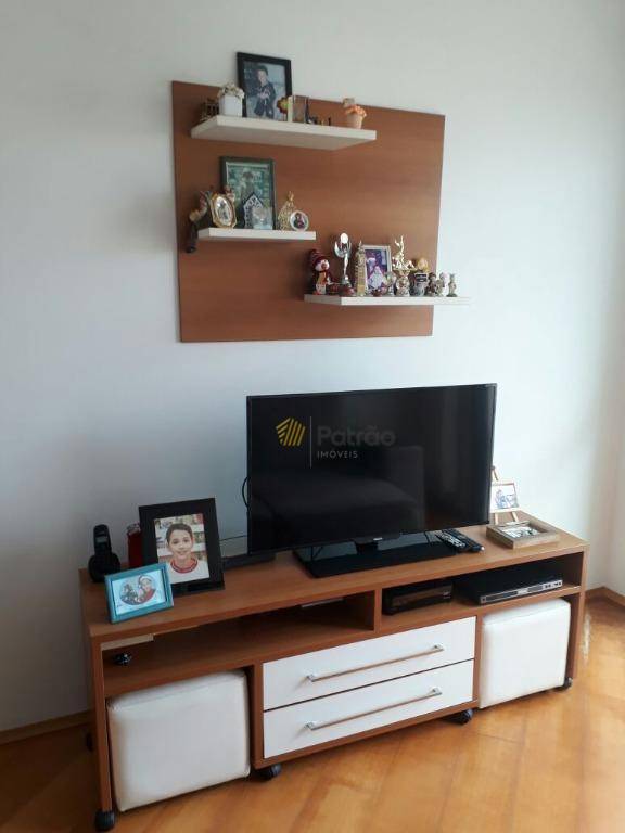 Apartamento à venda com 2 quartos, 70m² - Foto 19