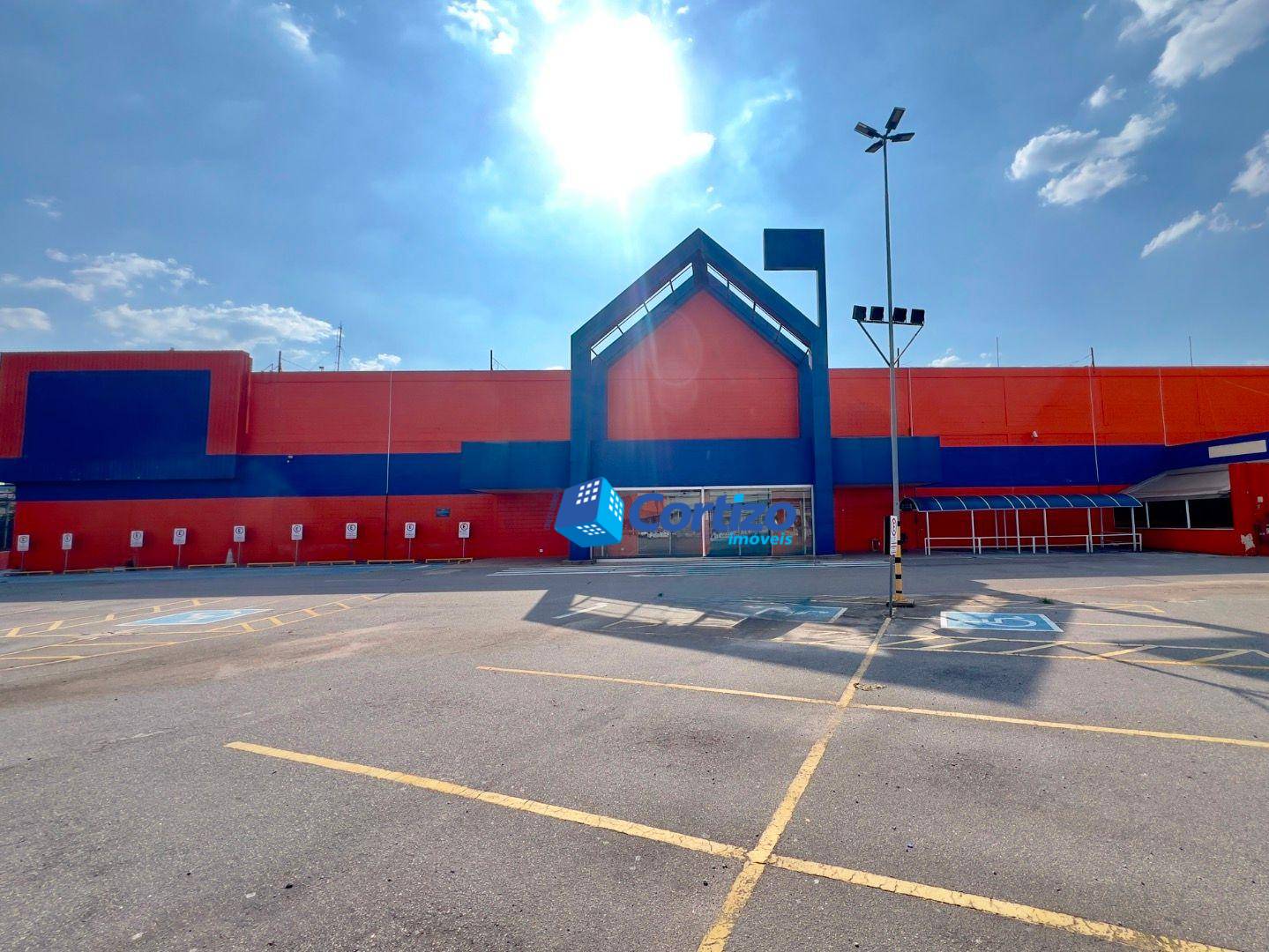 Depósito-Galpão, 4300 m² - Foto 1